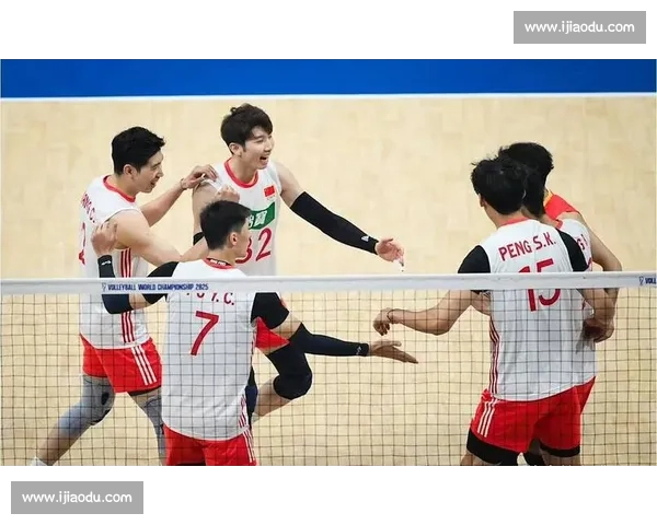 中国男排三连败陷保级困境:伤病潮与青训断档成致命伤 中国男排三连败陷保级困境:伤病潮与青训断档成致命伤