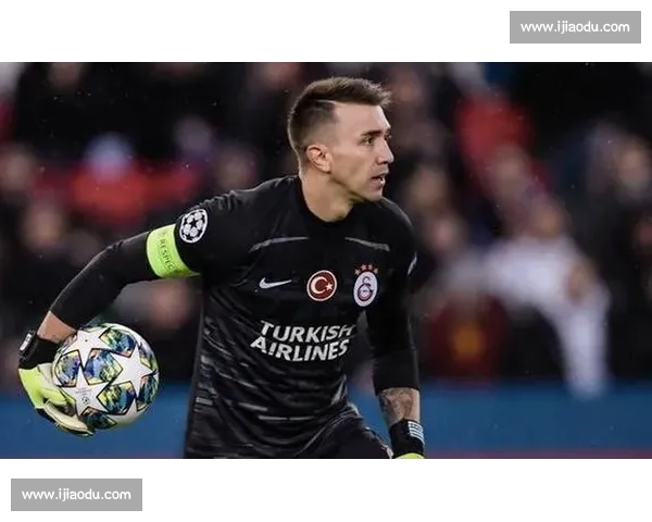 乌拉圭传奇门神穆斯莱拉加盟大学生队 阿根廷豪门敲定三年长约 乌拉圭传奇门神穆斯莱拉加盟大学生队 阿根廷豪门敲定三年长约