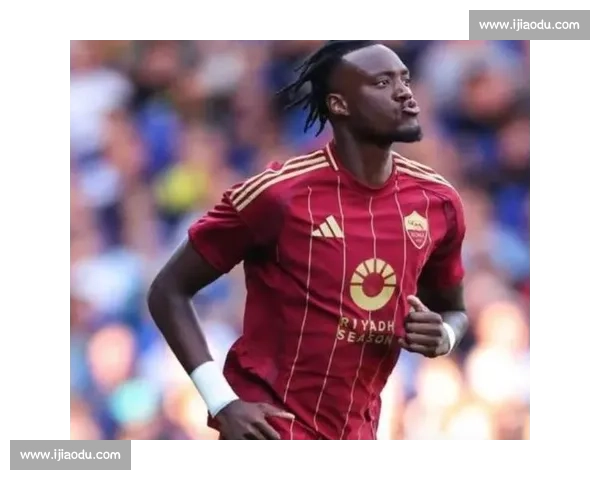 亚伯拉罕加盟贝西克塔斯!1700 万欧转会费敲定,200 万租借 + 1300 万强制买断 亚伯拉罕加盟贝西克塔斯!1700 万欧转会费敲定,200 万租借 + 1300 万强制买断