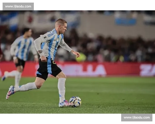 梅西双响泪别主场 36 球追平 C 罗神迹阿根廷 3-0 委内瑞拉 梅西双响泪别主场 36 球追平 C 罗神迹阿根廷 3-0 委内瑞拉