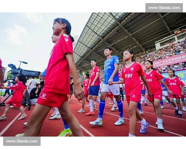 热血重燃！世界杯抽签仪式，开启全民足球狂欢！
