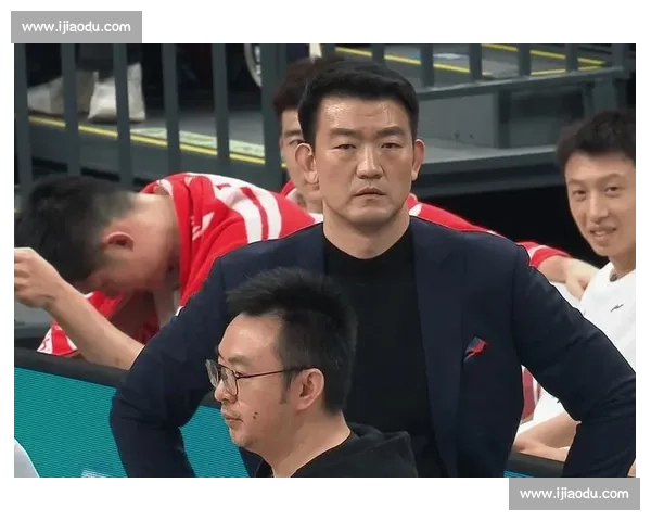 网球赛场惊现争议判罚，裁判的决定引发轩然大波！